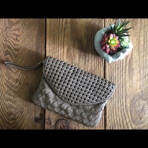 Urban Expressions Clutch